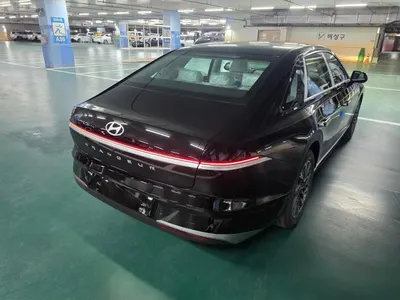 Hyundai (GN7) 2026 13