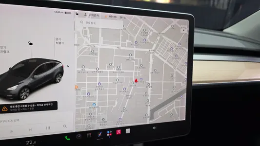 Tesla Y AWD 2021 14