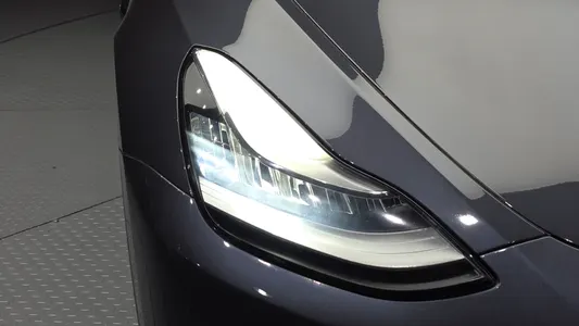 Tesla Y AWD 2021 22