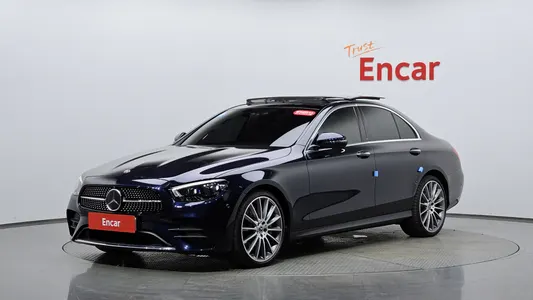 Mercedes-Benz E-Class W213 E350 4MATIC AMG Line 2022