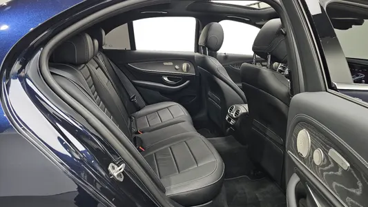 Mercedes-Benz E-Class W213 E350 4MATIC AMG Line 2022 12