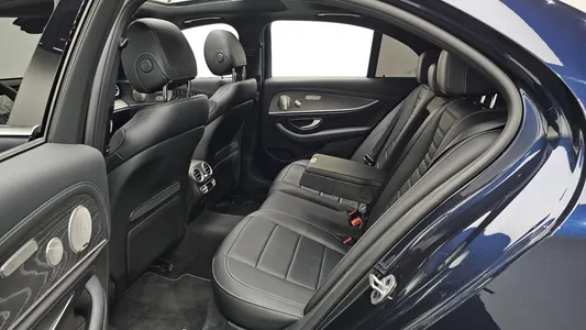 Mercedes-Benz E-Class W213 E350 4MATIC AMG Line 2022 27