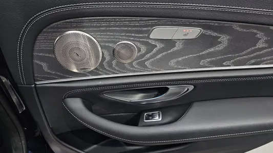 Mercedes-Benz E-Class W213 E350 4MATIC AMG Line 2022 32