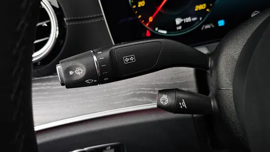 Mercedes-Benz E-Class W213 E350 4MATIC AMG Line 2022 30