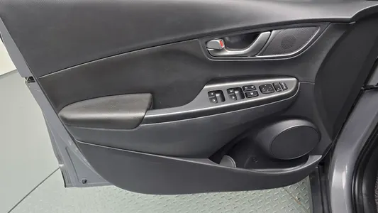 Hyundai 코나 일렉트릭 2019 24