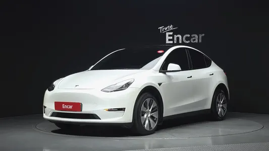 Tesla Y AWD 2021