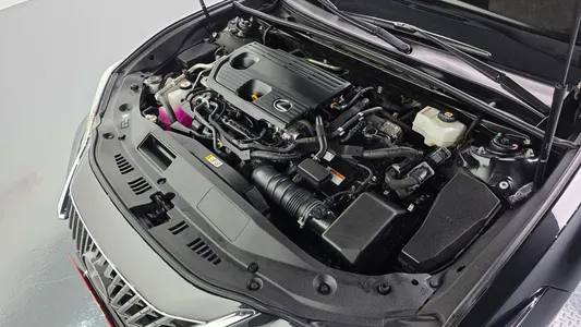 Lexus ES300h 7 2023 6