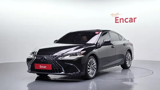 Lexus ES300h 7 2023