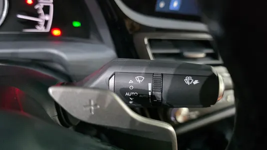 Lexus ES300h 7 2023 28