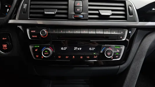BMW 3 Series GT (F34) GT 320d 2020 27