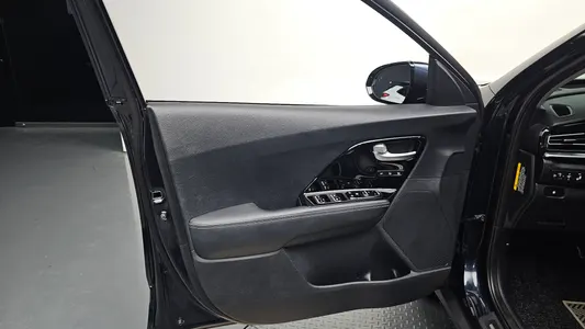 Kia 니로 1.6 HEV 2019 24