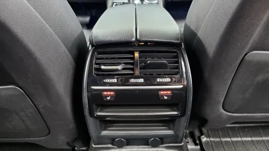 BMW 5 Series (G30) 520i 2018 18