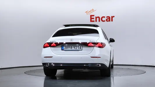Mercedes-Benz E-Class W214 E220d 4MATIC 2026 4