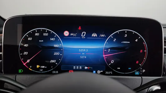 Mercedes-Benz E-Class W214 E220d 4MATIC 2026 8