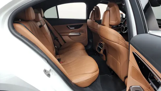 Mercedes-Benz E-Class W214 E220d 4MATIC 2026 11