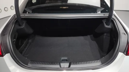 Mercedes-Benz E-Class W214 E220d 4MATIC 2026 27