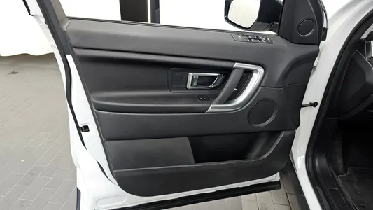 Land Rover 디스커버리 스포츠 2.0 TD4 SE (150) 2018 24