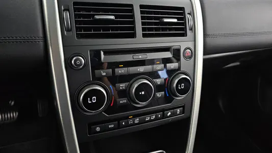 Land Rover 디스커버리 스포츠 2.0 TD4 SE (150) 2018 32
