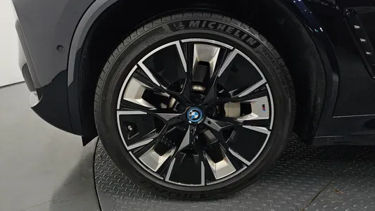BMW iX3 M 2023 4