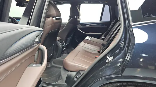 BMW iX3 M 2023 11