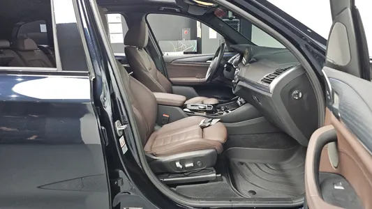 BMW iX3 M 2023 26