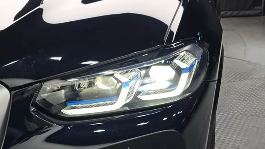 BMW iX3 M 2023 22