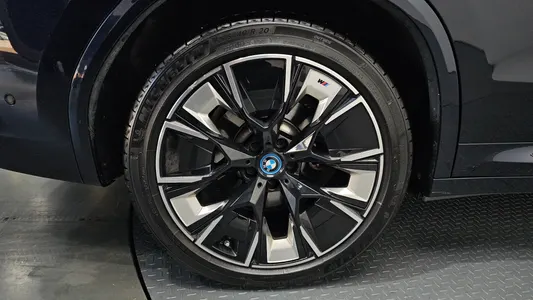 BMW iX3 M 2023 36