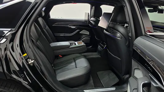 Audi A8 (D5) 60 TFSI LWB 2021 11