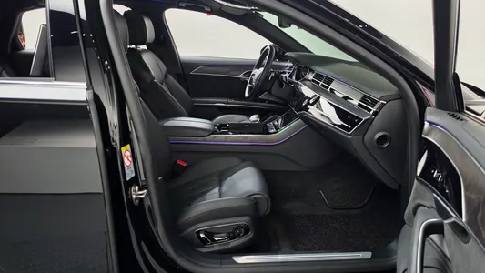 Audi A8 (D5) 60 TFSI LWB 2021 26