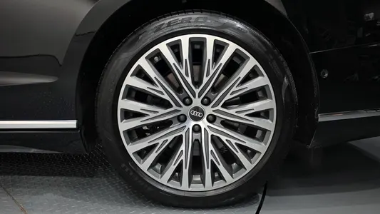 Audi A8 (D5) 60 TFSI LWB 2021 21