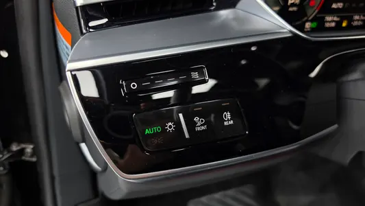 Audi A8 (D5) 60 TFSI LWB 2021 28