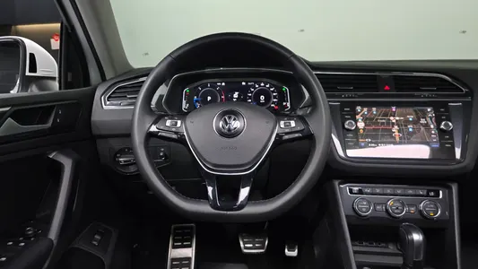 Volkswagen 2 2.0 TDI 4 2020 12