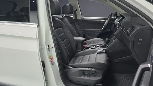 Volkswagen 2 2.0 TDI 4 2020 26