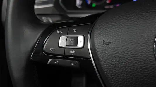 Volkswagen 2 2.0 TDI 4 2020 27