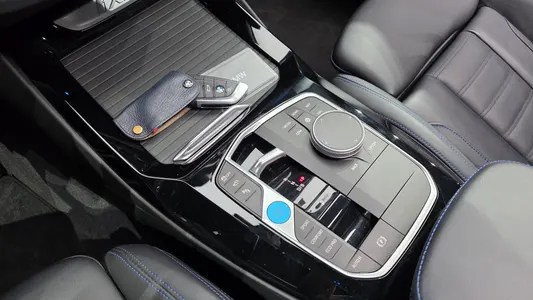 BMW iX3 M 2023 9