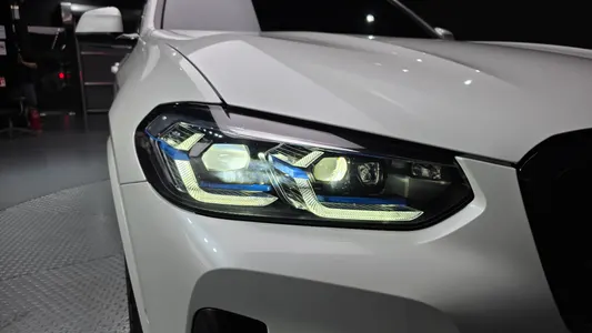 BMW iX3 M 2023 22