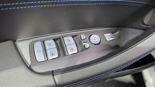 BMW iX3 M 2023 27