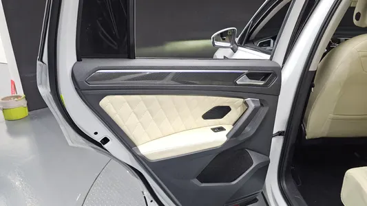 Volkswagen 2 2.0 TDI 2022 25