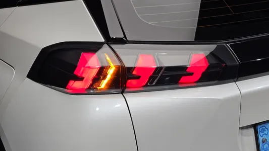 Peugeot e-2008 2 EV GT 2022 23