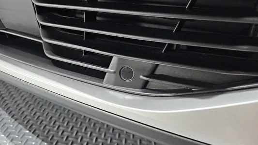 Peugeot e-2008 2 EV GT 2022 29