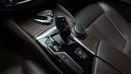 BMW 5 Series (G30) 520d xDrive M 2017 8
