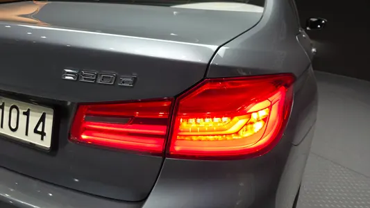 BMW 5 Series (G30) 520d xDrive M 2017 23