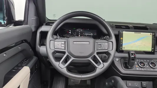 Land Rover (L663) 110 D300 X- HSE 2024 13