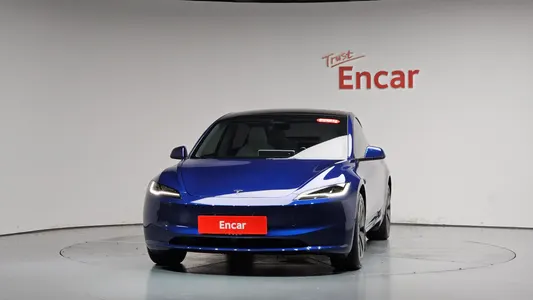 Tesla 3 RWD 2025