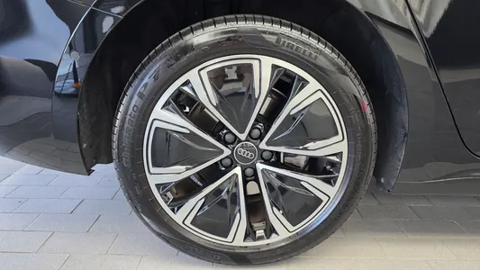 Audi A5 (B10) 40 TFSI 2025 4