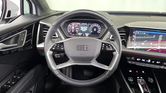 Audi Q4 e- (F4) 40 2022 13