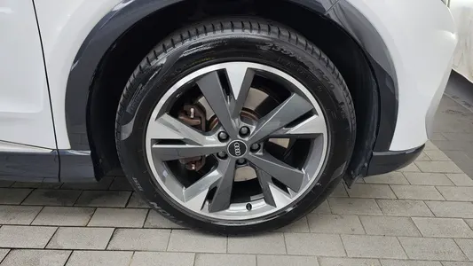 Audi Q4 e- (F4) 40 2022 21