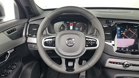 Volvo XC90 2 T8 R- 2020 13