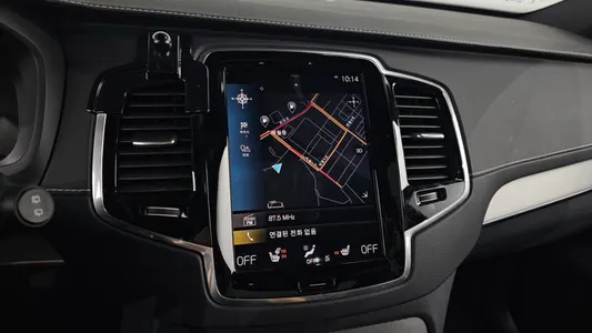 Volvo XC90 2 T8 R- 2020 14