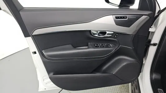 Volvo XC90 2 T8 R- 2020 24